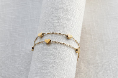 Armband mit Herzen