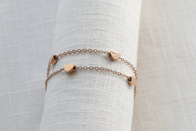 Armband mit Herzen