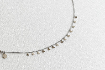 Armband mit Mond-Plättchen