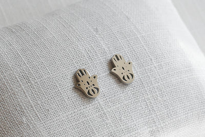 Hamsa Hand Ohrringe aus Edelstahl in Silber im modernen Stil