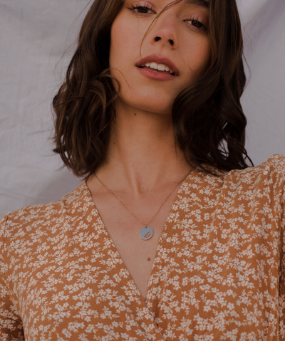 Necklace with elephant and happiness card