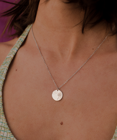 Necklace with elephant and happiness card