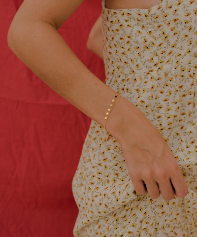 Armband mit Plättchen