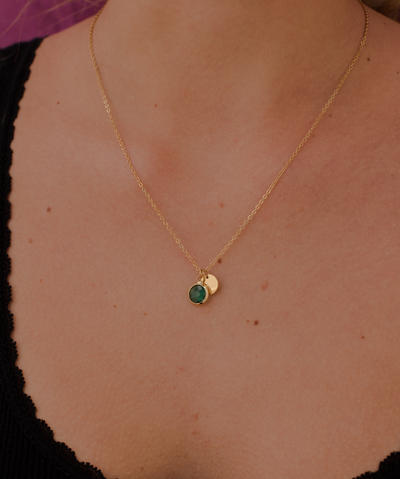Kette mit grünem Kristall