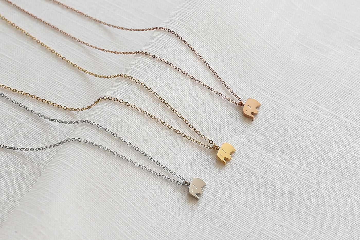 Necklace with elephant pendant and Dream greeting card