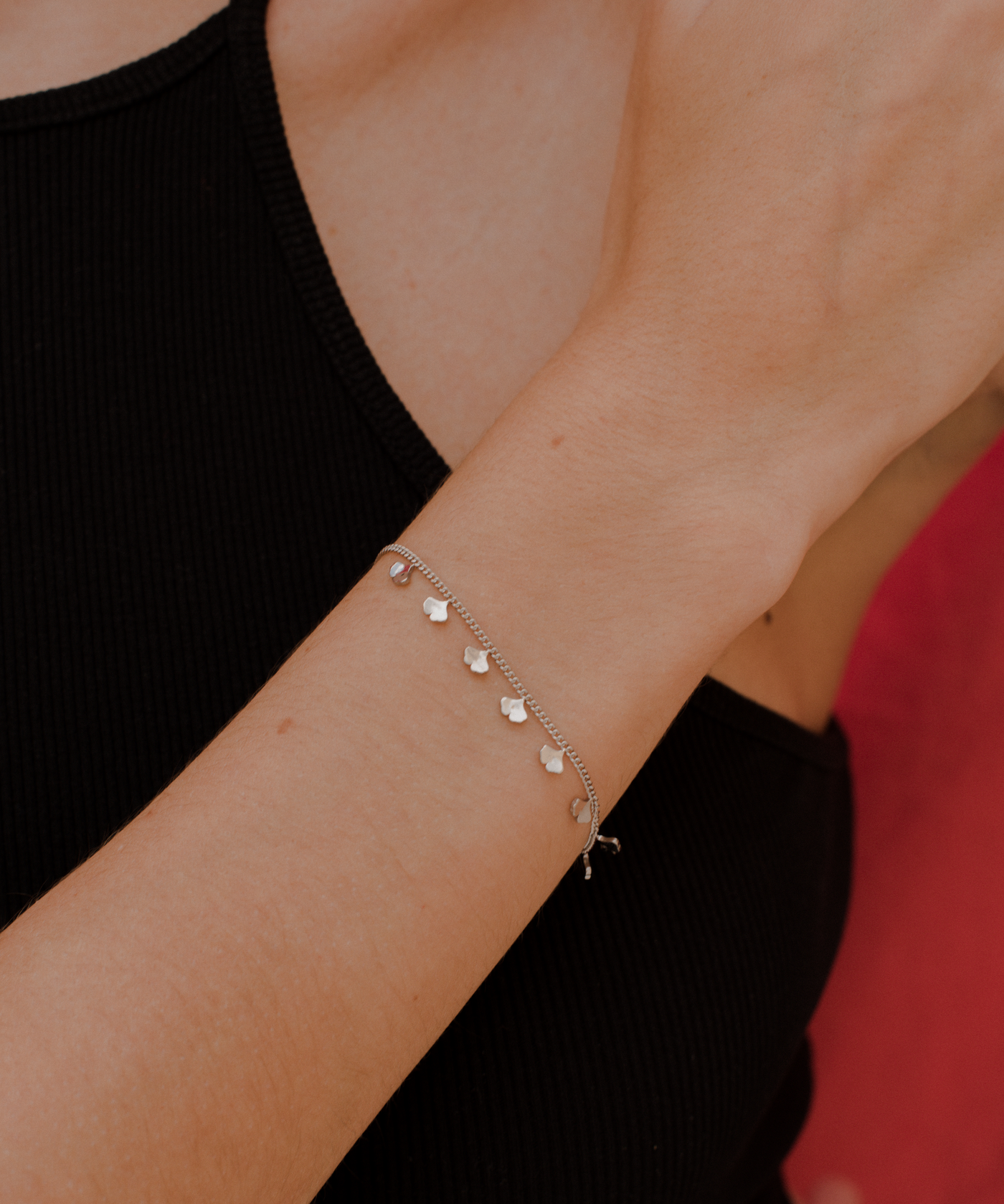Damen Armband aus Edelstahl mit Ginkgo Blatt Anhängern in Silber