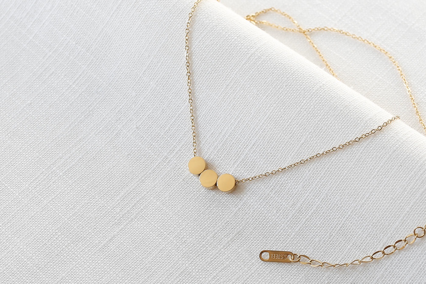 Necklace with Minimalist Circle pendant and Happiness greeting card
