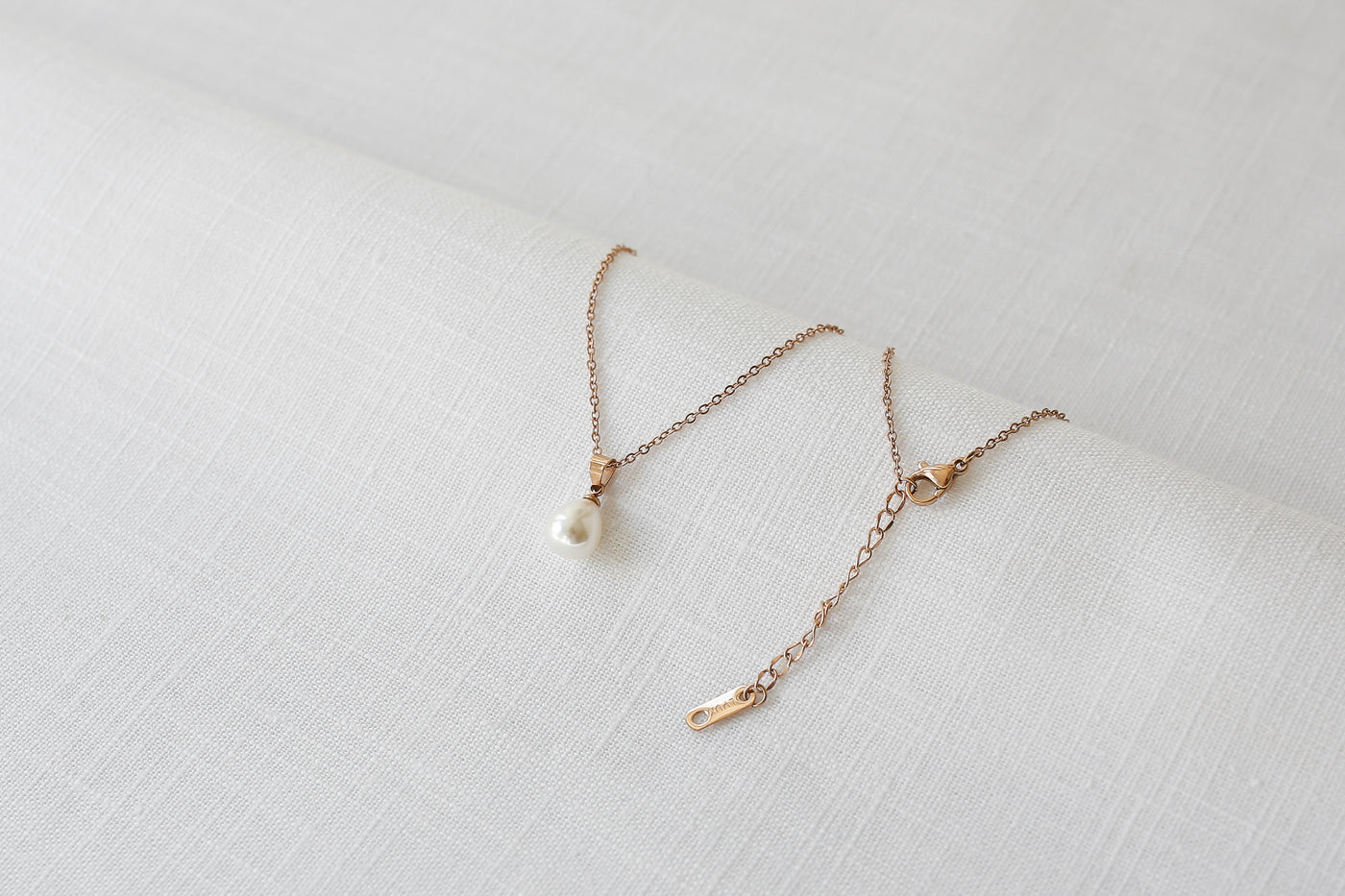 Kette mit Perle