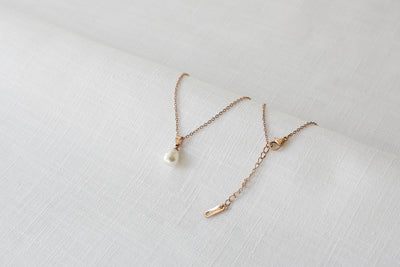 Kette mit Perle