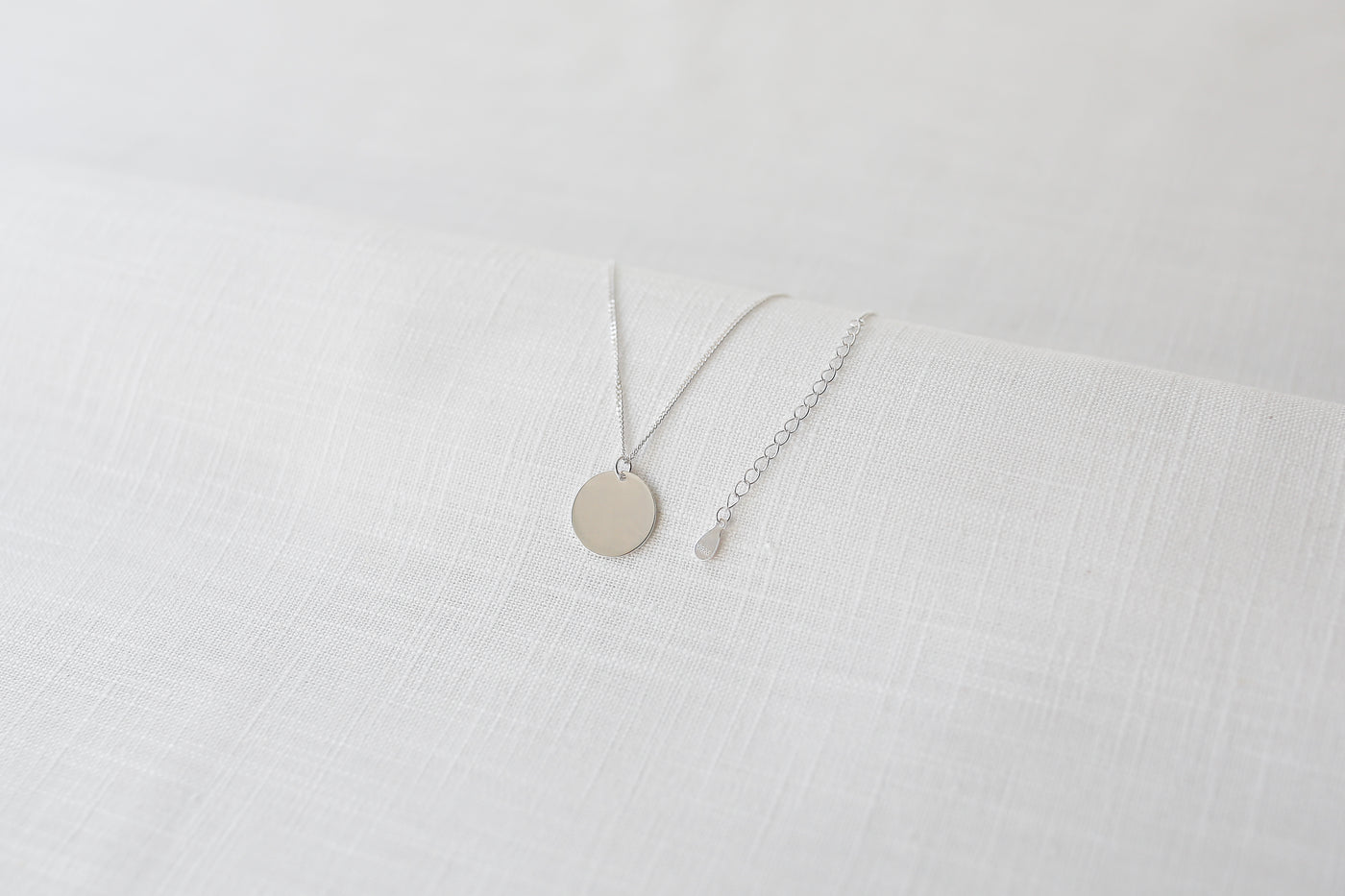 Kette mit Plättchen