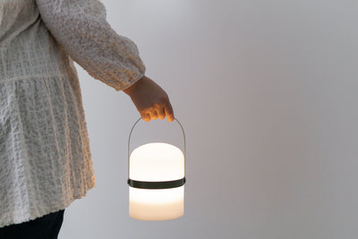 Mobile LED table lamp Sävar, olive green matt (18,5 cm)