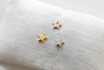 Drei Sternen Ohrringe in jeweils Rosegold, Gold und Silber