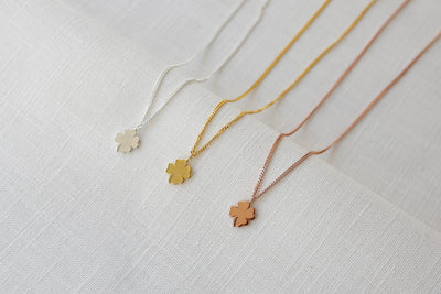 Sterling Silver Necklace with Cloverleaf Pendant and Happiness Greeting Card