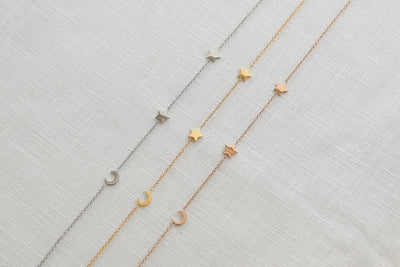 Kette mit Mond und Sterne