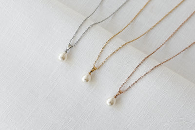 Kette mit Perle