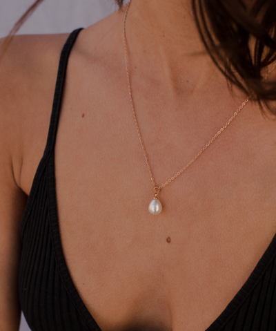 Kette mit Perle