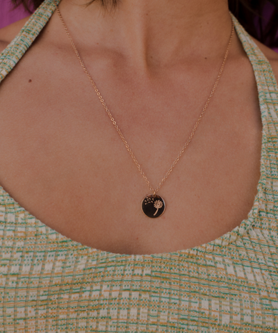 Necklace with elephant and happiness card