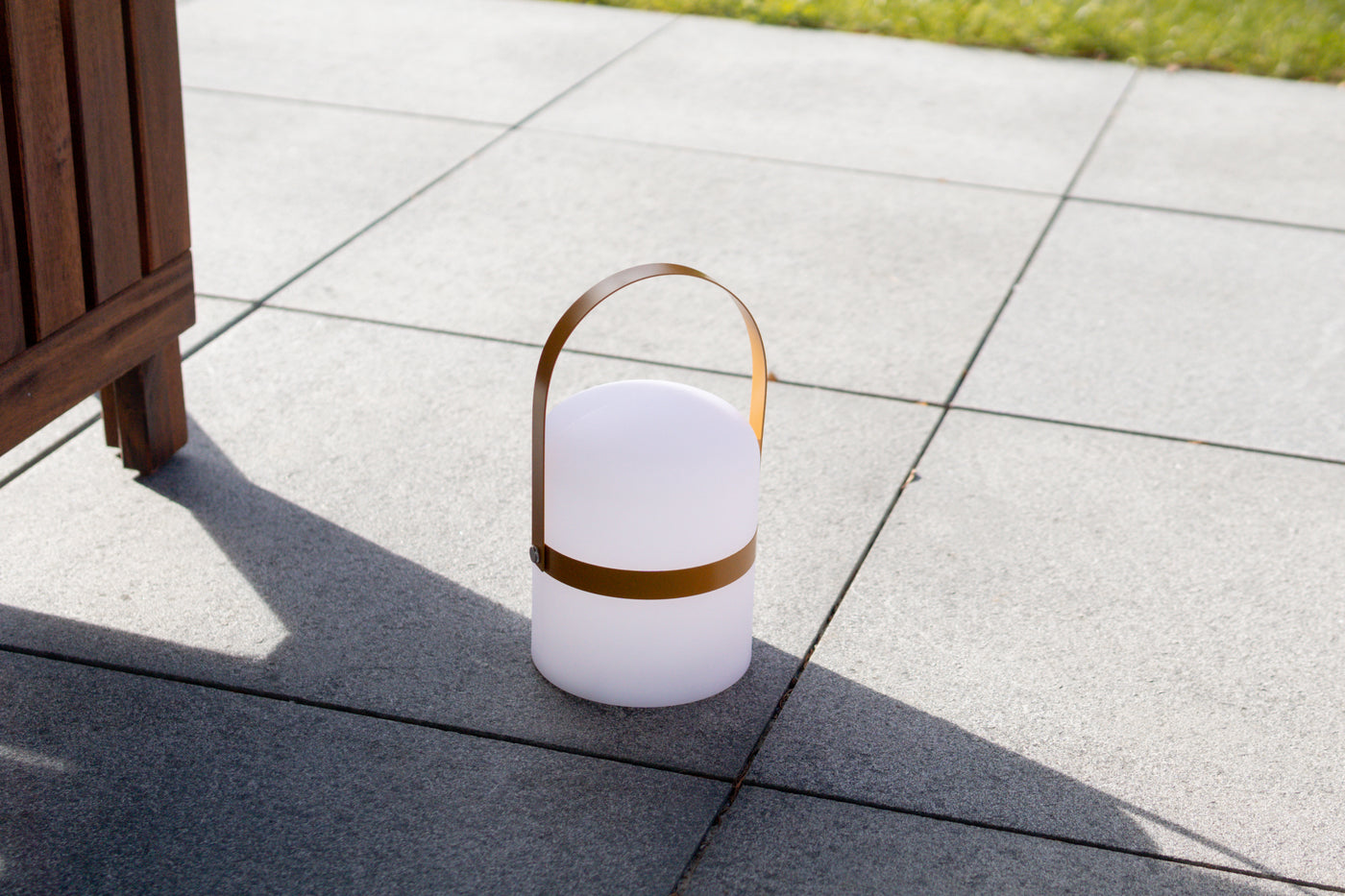 Mobile LED table lamp Sävar, curry matt (18,5 cm)