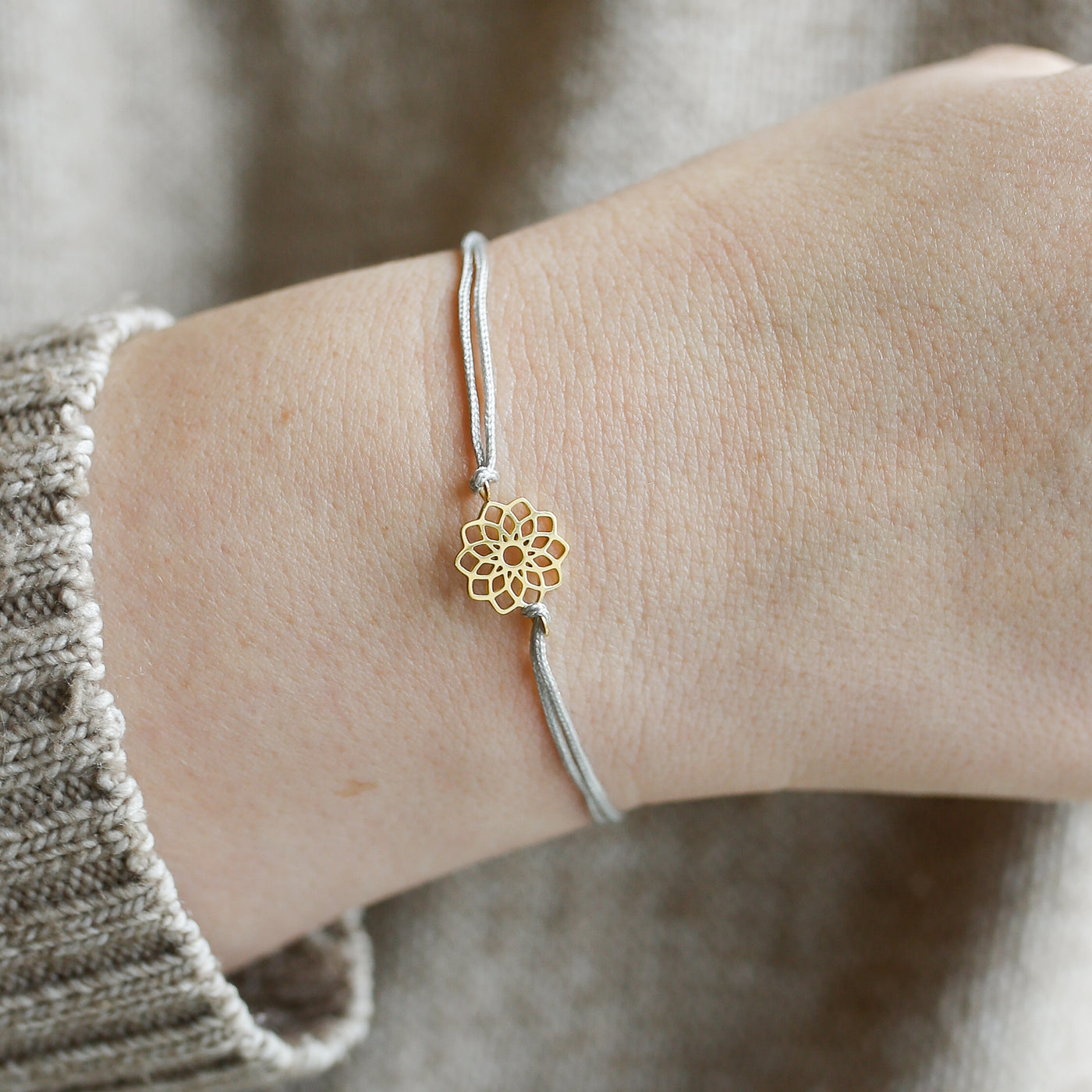 Bracelet with Mandala pendant and Happiness greeting card