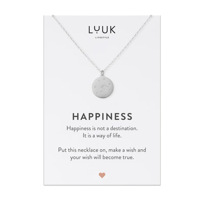 Silberne Halskette mit Sternenhimmel Anhänger auf Happiness Karte von der Marke Luuk Lifestyle.