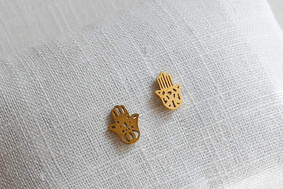 Detaillierte Hamsa Hand Ohrringe aus Edelstahl