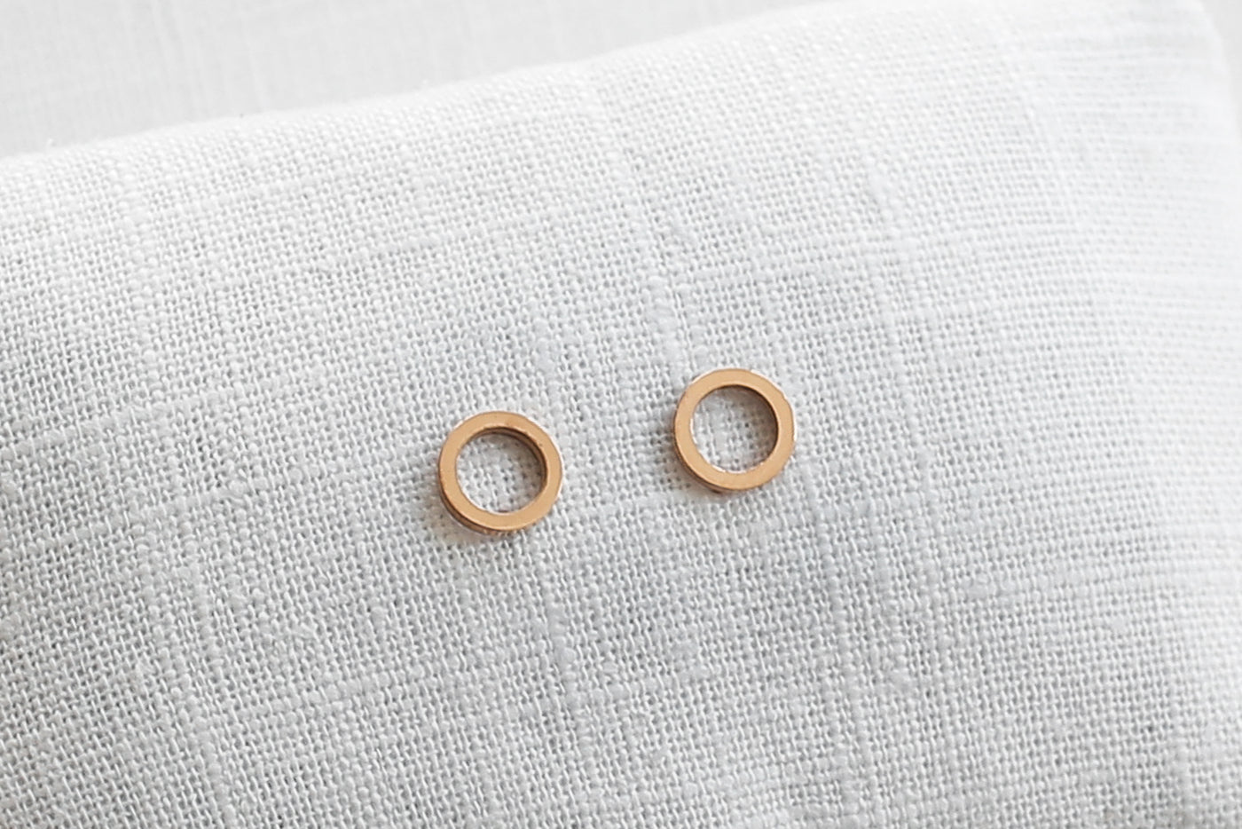 Ohrstecker mit Ring