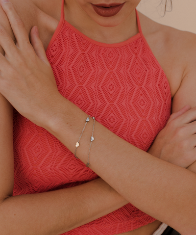 Armband mit Herzen