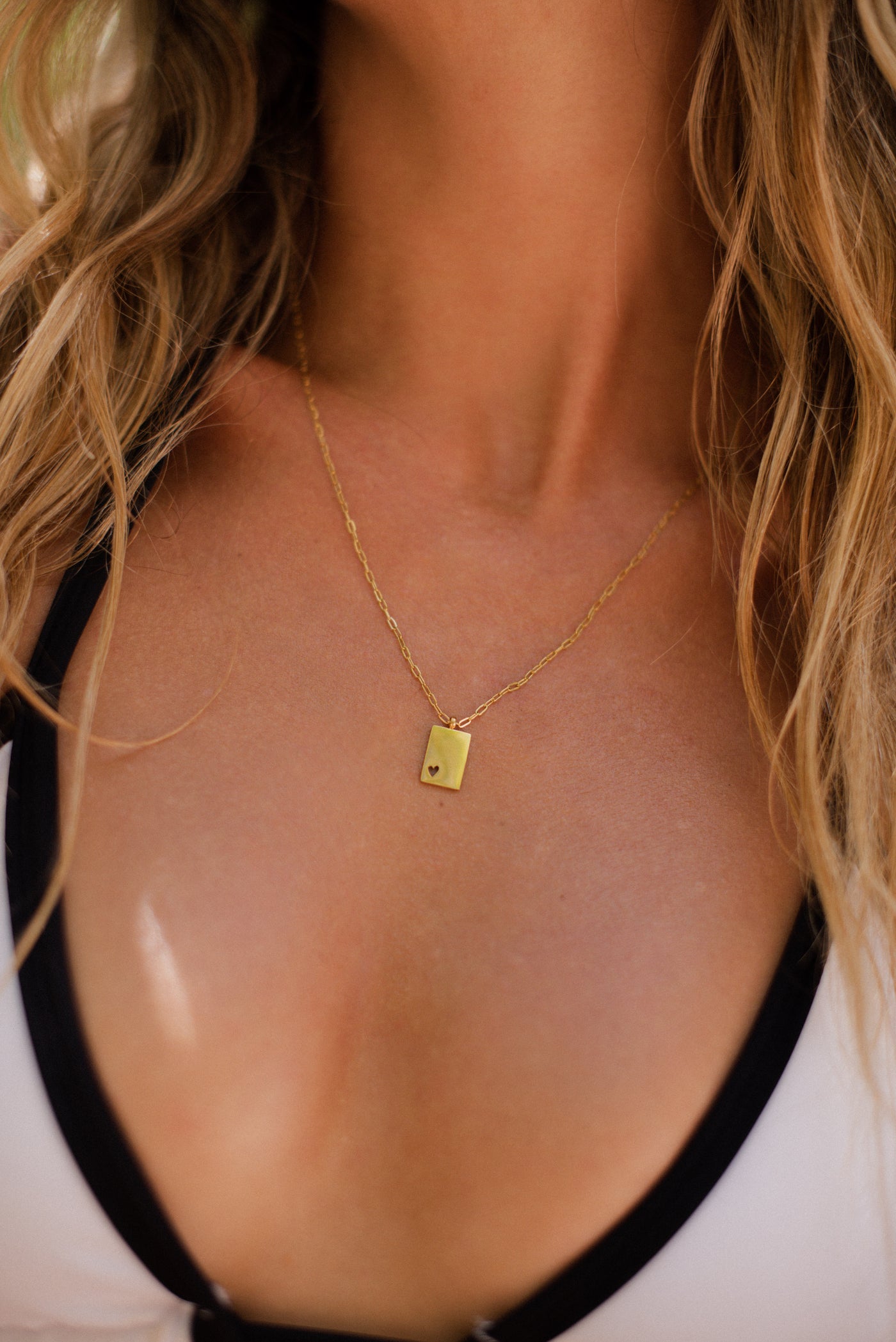 Kette mit Plättchen Herz Anhänger