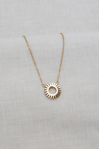 Kette mit Sonnenkreis Anhänger