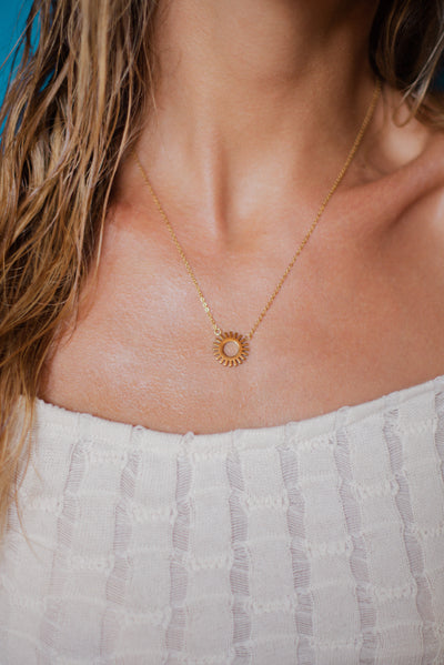 Kette mit Sonnenkreis Anhänger