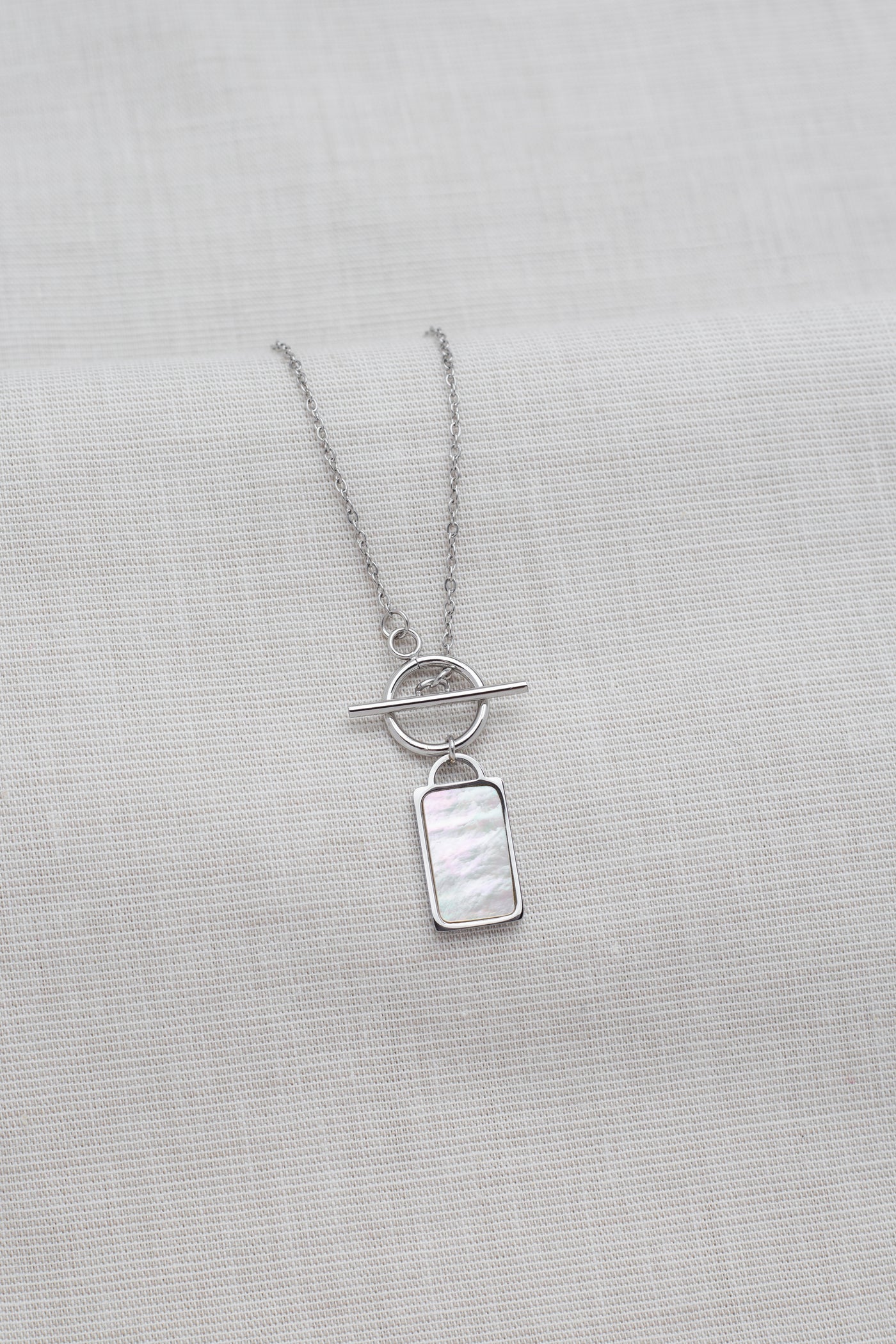 Kette mit Pearl T Steg Anhänger