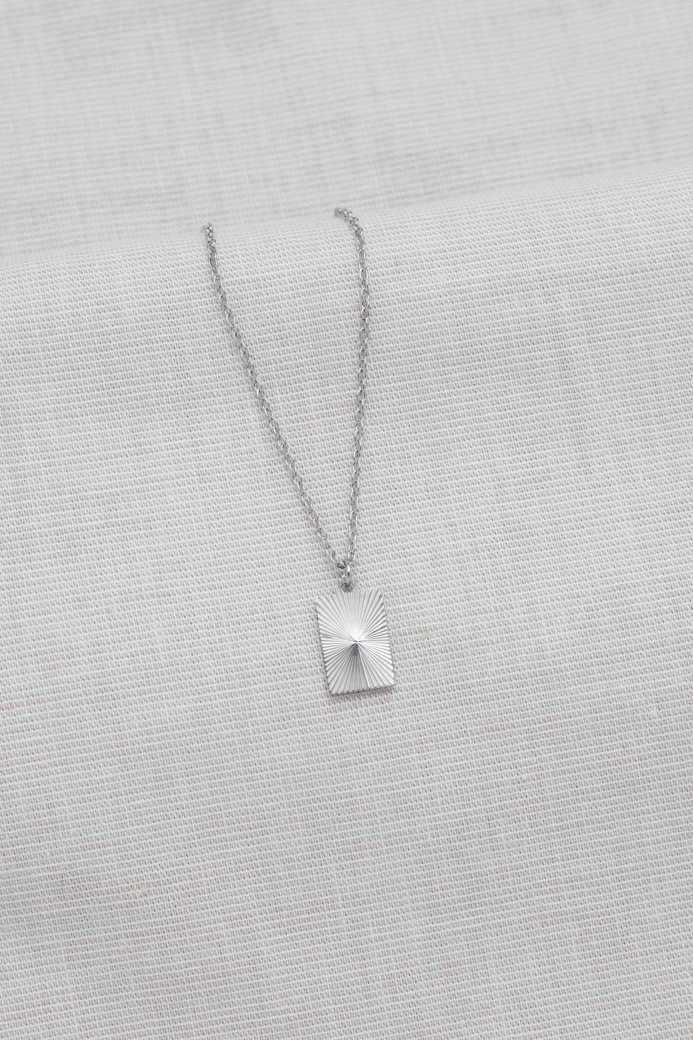 Kette mit Sonnen Anhänger