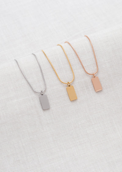 Necklace with Fatimas hand pendant and Happiness greeting card