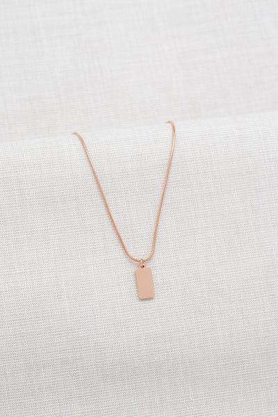 Necklace with Fatimas hand pendant and Happiness greeting card