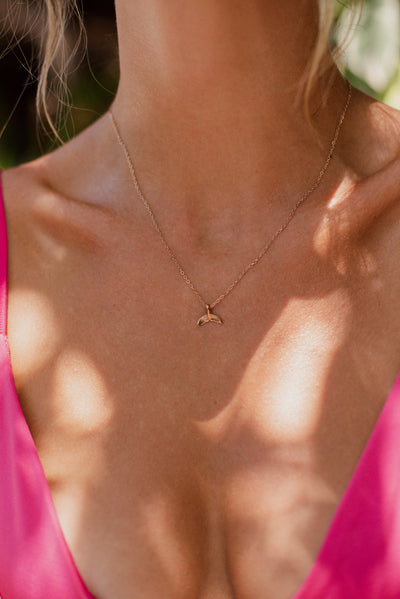 Kette mit Walflosse Anhänger