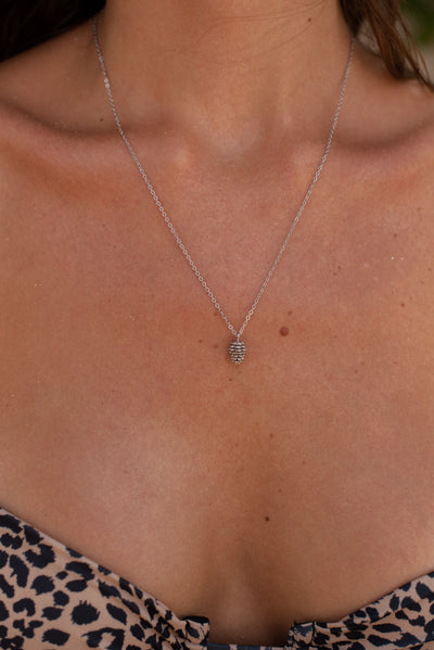 Kette mit Tannenzapfen Anhänger