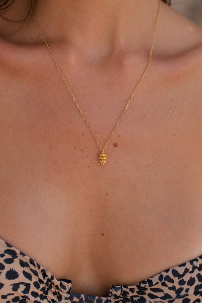 Kette mit Tannenzapfen Anhänger