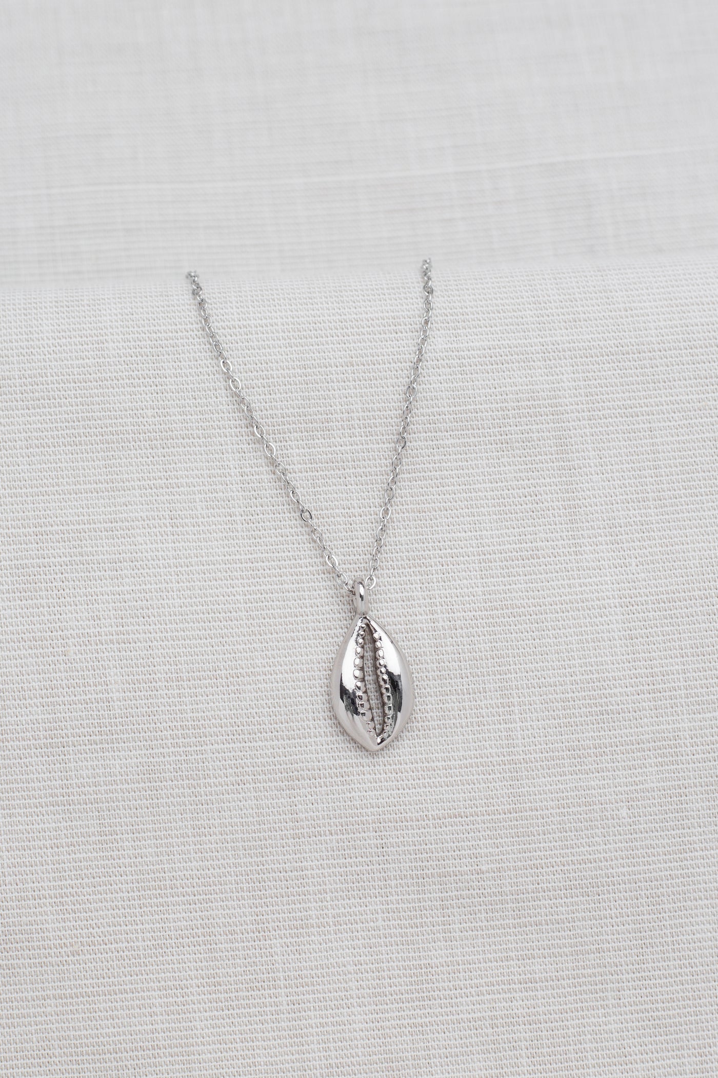 Kette mit Muschel Anhänger