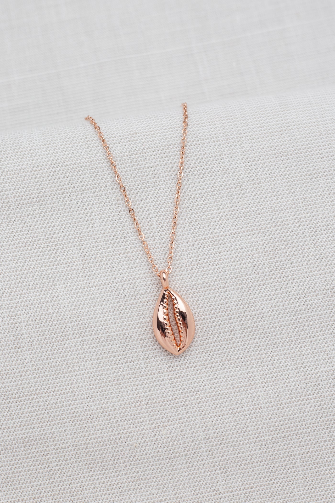 Kette mit Muschel Anhänger