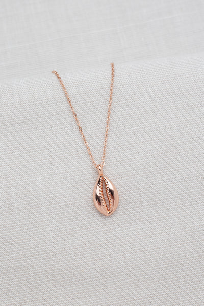 Kette mit Muschel Anhänger