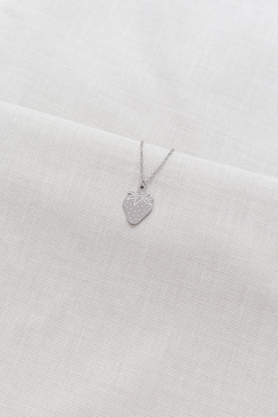 Kette mit Erdbeer Anhänger