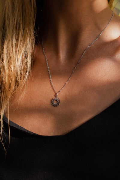 Kette mit Sonne Anhänger