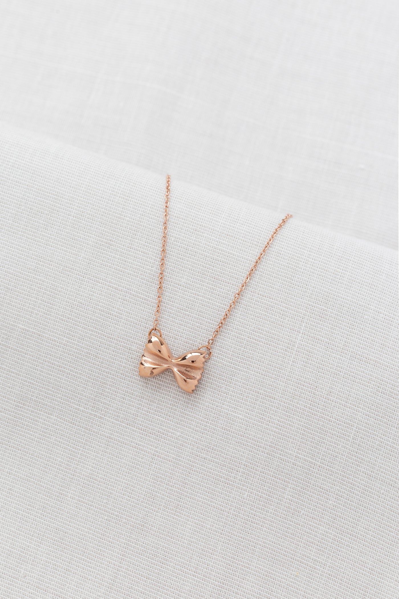 Kette mit Farfalle Nudel Anhänger