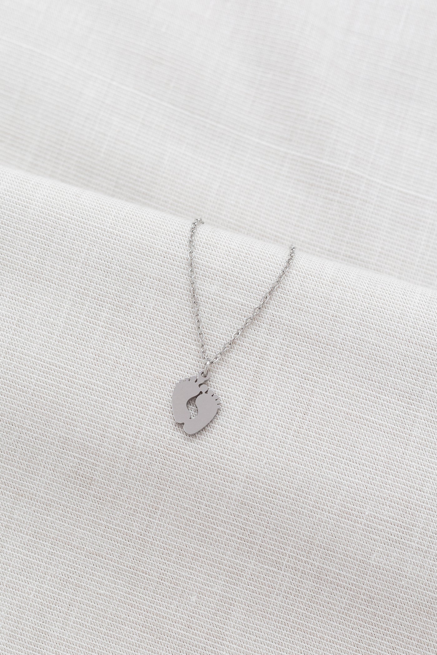 Kette mit Babyfüßchen Anhänger
