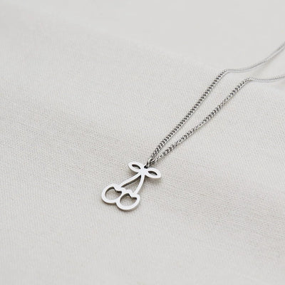 Kette mit Kirsche