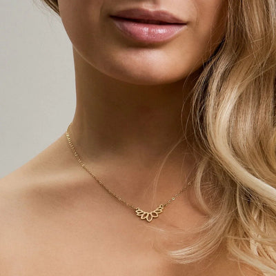 Kette mit Lotusblüte