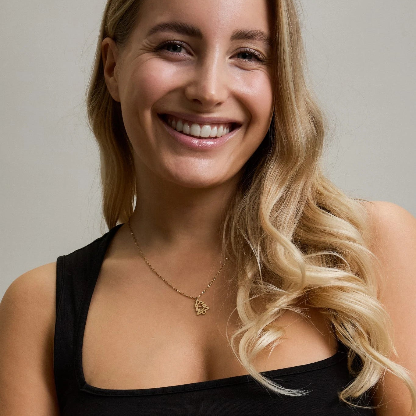 Kette mit Tannenbaum