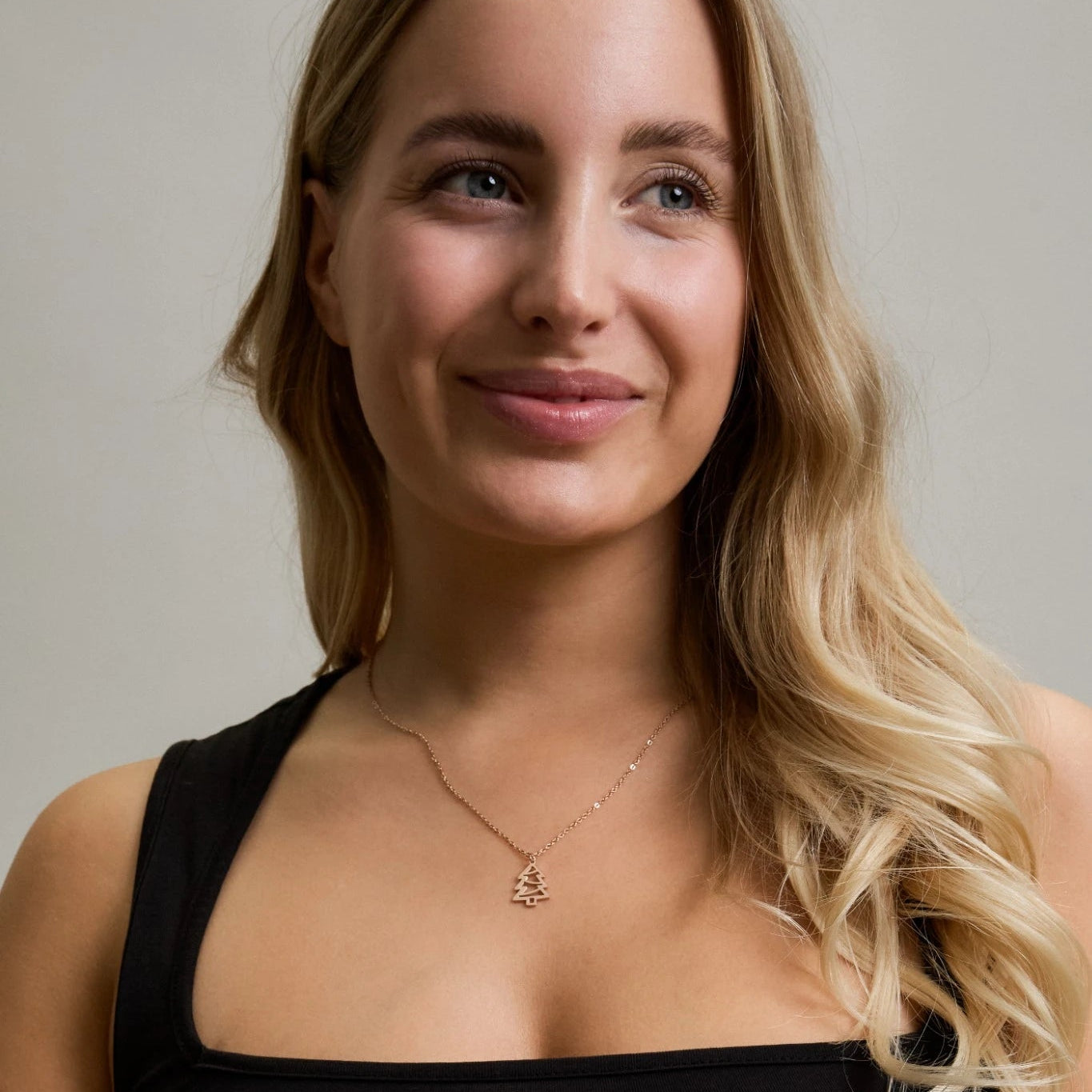 Kette mit Tannenbaum