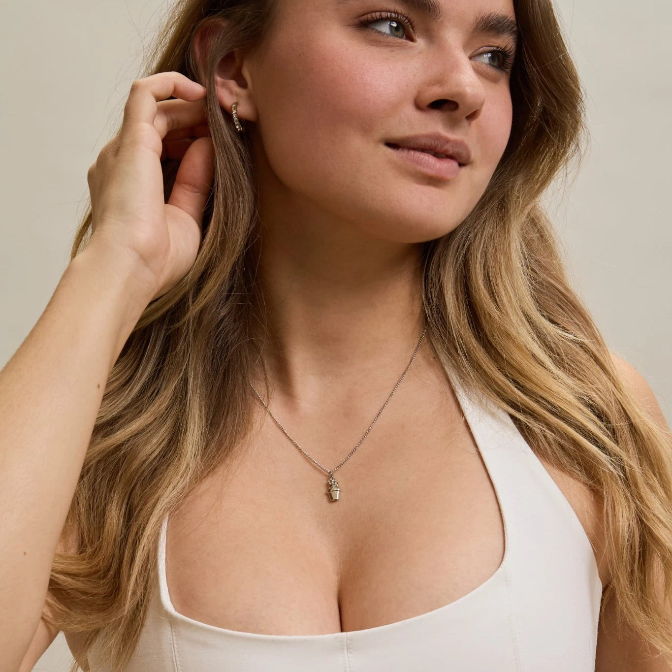 Kette mit Blumentopf