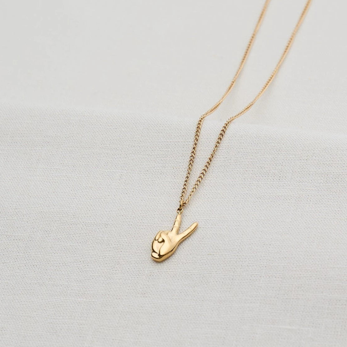 Kette mit Victory Hand